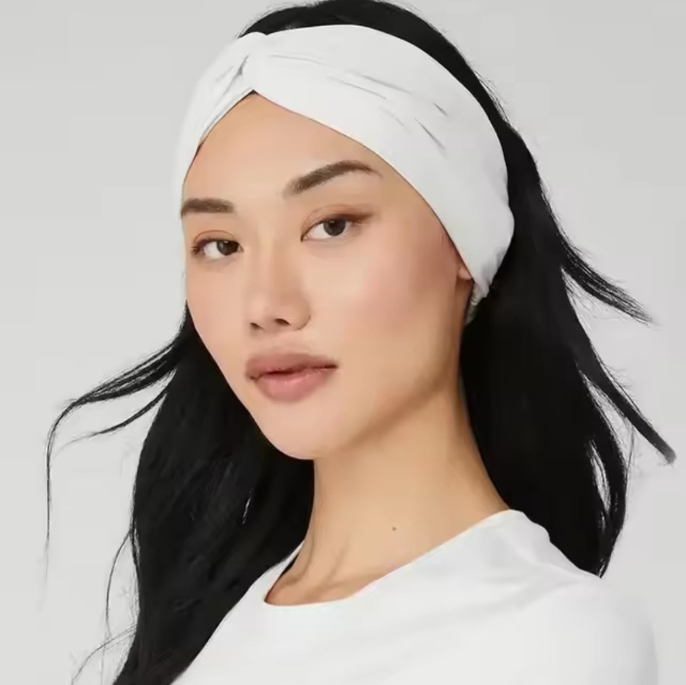 White Alosoft Headband New